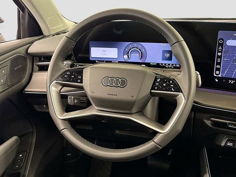 New 2026 Audi Q3 quattro 2.0T AWD/4WD image 13