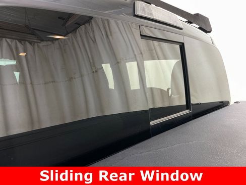 Used 2023 Toyota Tacoma TRD Off-Road image 4