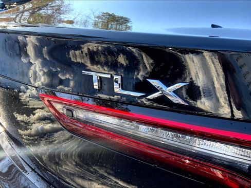 Used 2023 Acura TLX w/ Technology Package image 16