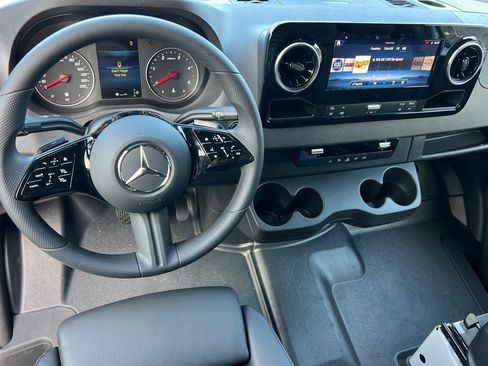 New 2026 Mercedes-Benz Sprinter 2500 image 23