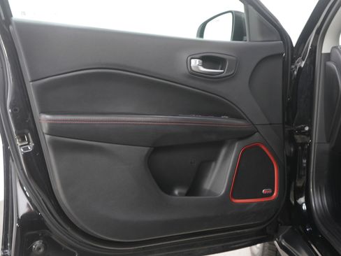 Used 2017 Jeep Compass Trailhawk w/ Leather Interior Group image 19