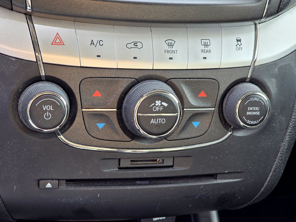 Used 2017 Dodge Journey GT w/ Driver Convenience Group FWD image 22