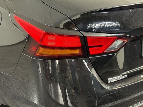 Used 2020 Nissan Altima 2.5 SR image 36