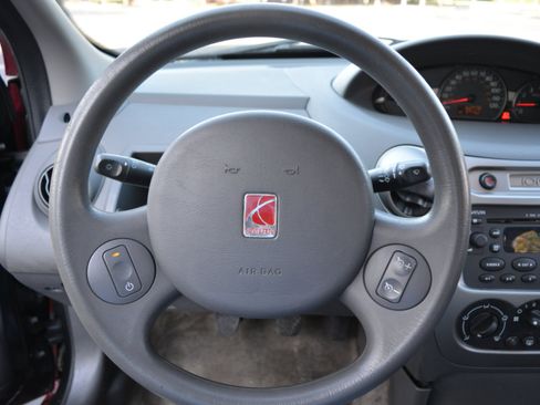 Used 2004 Saturn ION Level 2 image 18
