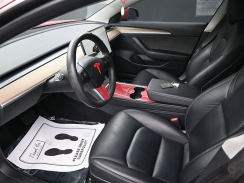 Used 2023 Tesla Model 3 Standard Range image 23