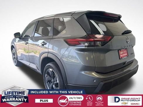 Used 2024 Nissan Rogue SV AWD/4WD image 6
