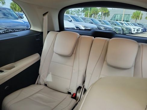 Used 2022 Mercedes-Benz GLS 450 4MATIC image 12