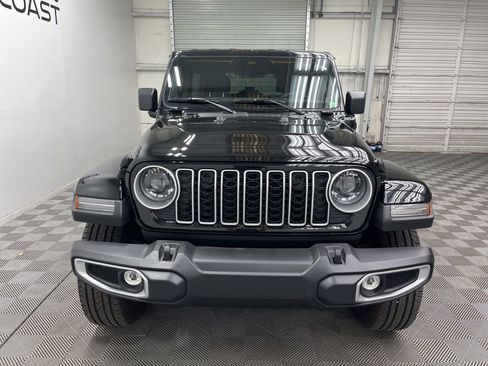 Used 2025 Jeep Wrangler Sahara 4xe w/ Safety Group image 9