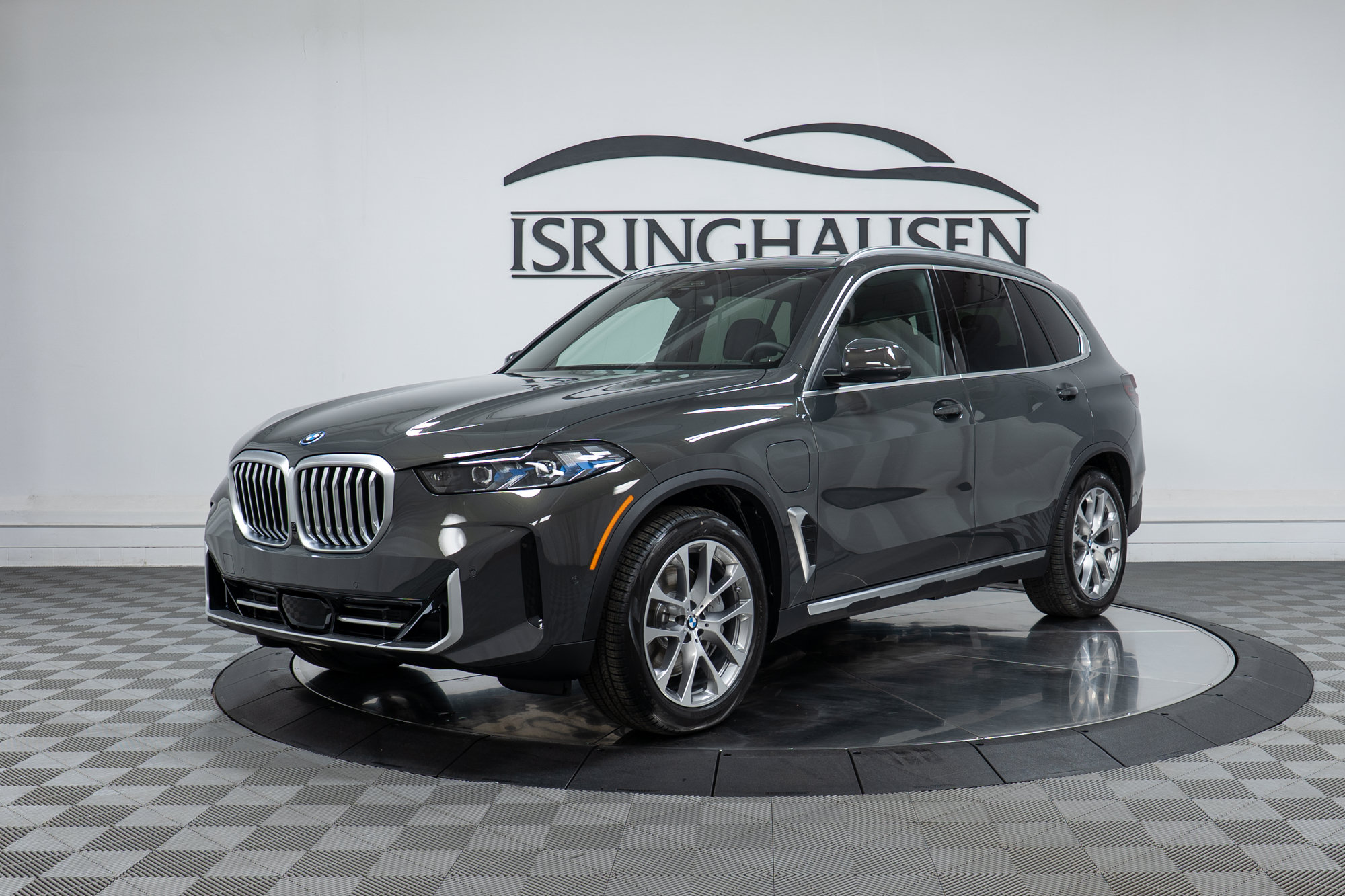 Used 2026 BMW X5 xDrive50e AWD/4WD image 1
