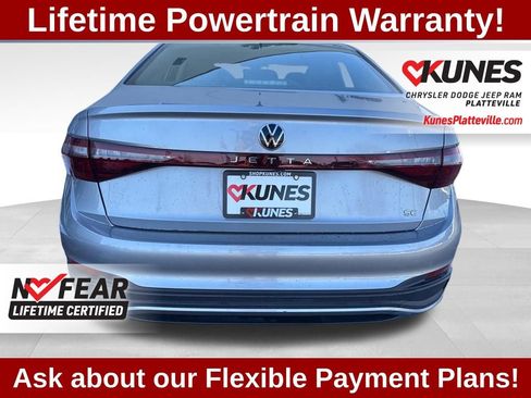 Used 2025 Volkswagen Jetta SE w/ Sunroof Package FWD image 5