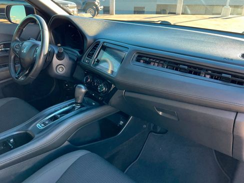 Used 2019 Honda HR-V Sport image 25