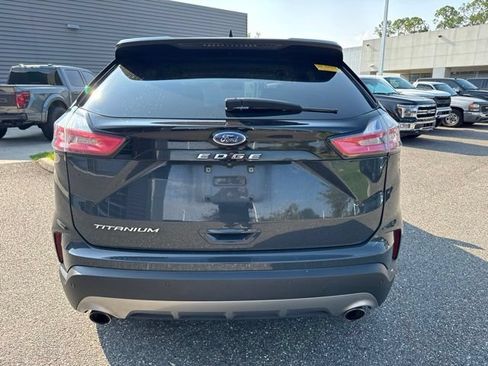 Used 2021 Ford Edge Titanium FWD image 8