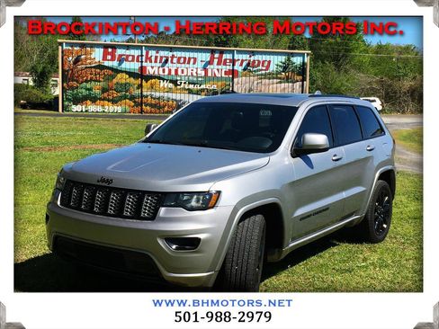 Used 2018 Jeep Grand Cherokee Altitude image 1