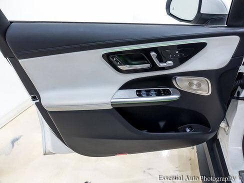 Used 2023 Mercedes-Benz GLC 300 4MATIC w/ AMG Line image 28