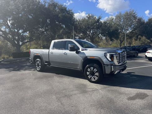 Used 2025 GMC Sierra 2500 Denali w/ Denali Reserve Package image 2