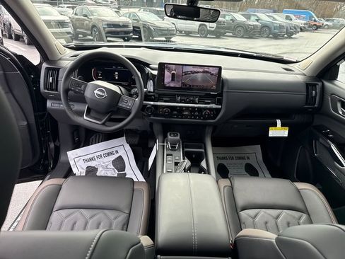 New 2026 Nissan Pathfinder Platinum w/ Cargo Package FWD image 12