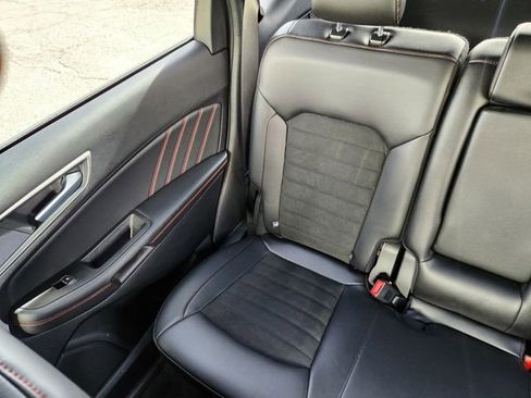 Used 2024 Ford Edge ST-Line w/ Class II Trailer Tow Package image 16