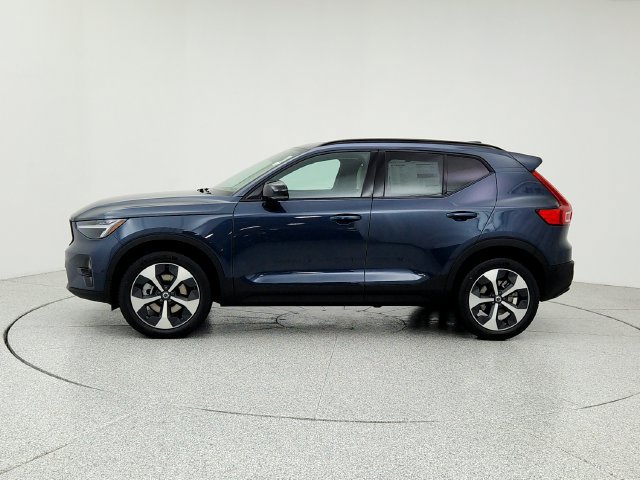 New 2026 Volvo XC40 B4 Plus w/ Climate Package FWD image 8
