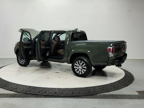 Used 2021 Toyota Tacoma Limited AWD/4WD image 14