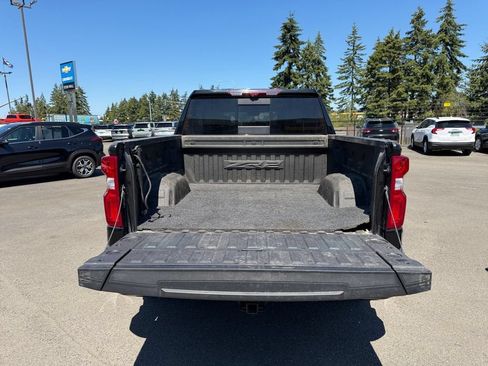 Used 2022 Chevrolet Silverado 1500 ZR2 w/ Technology Package AWD/4WD image 22