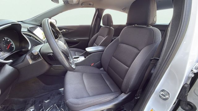 Used 2025 Chevrolet Malibu LT FWD image 13