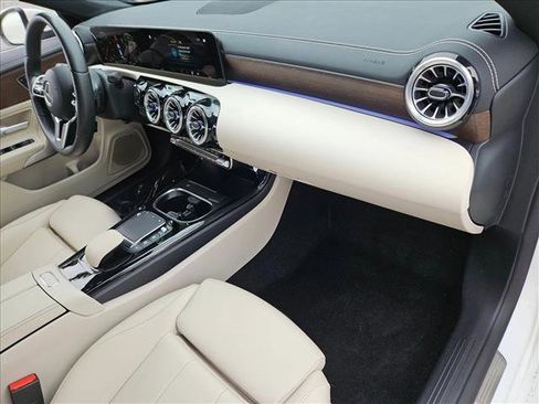 Used 2023 Mercedes-Benz CLA 250 image 20