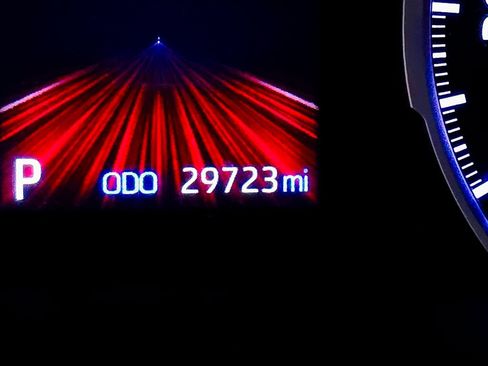 Used 2022 Toyota RAV4 XLE Premium image 26