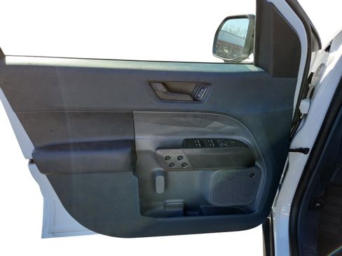 New 2025 Ford Maverick Lariat w/ Black Appearance Package image 22