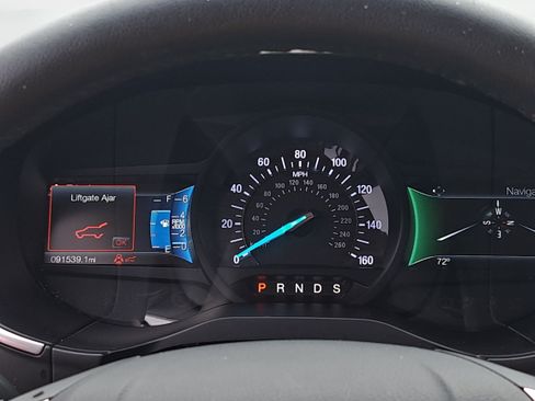Used 2018 Ford Edge Titanium w/ Technology Package AWD/4WD image 19