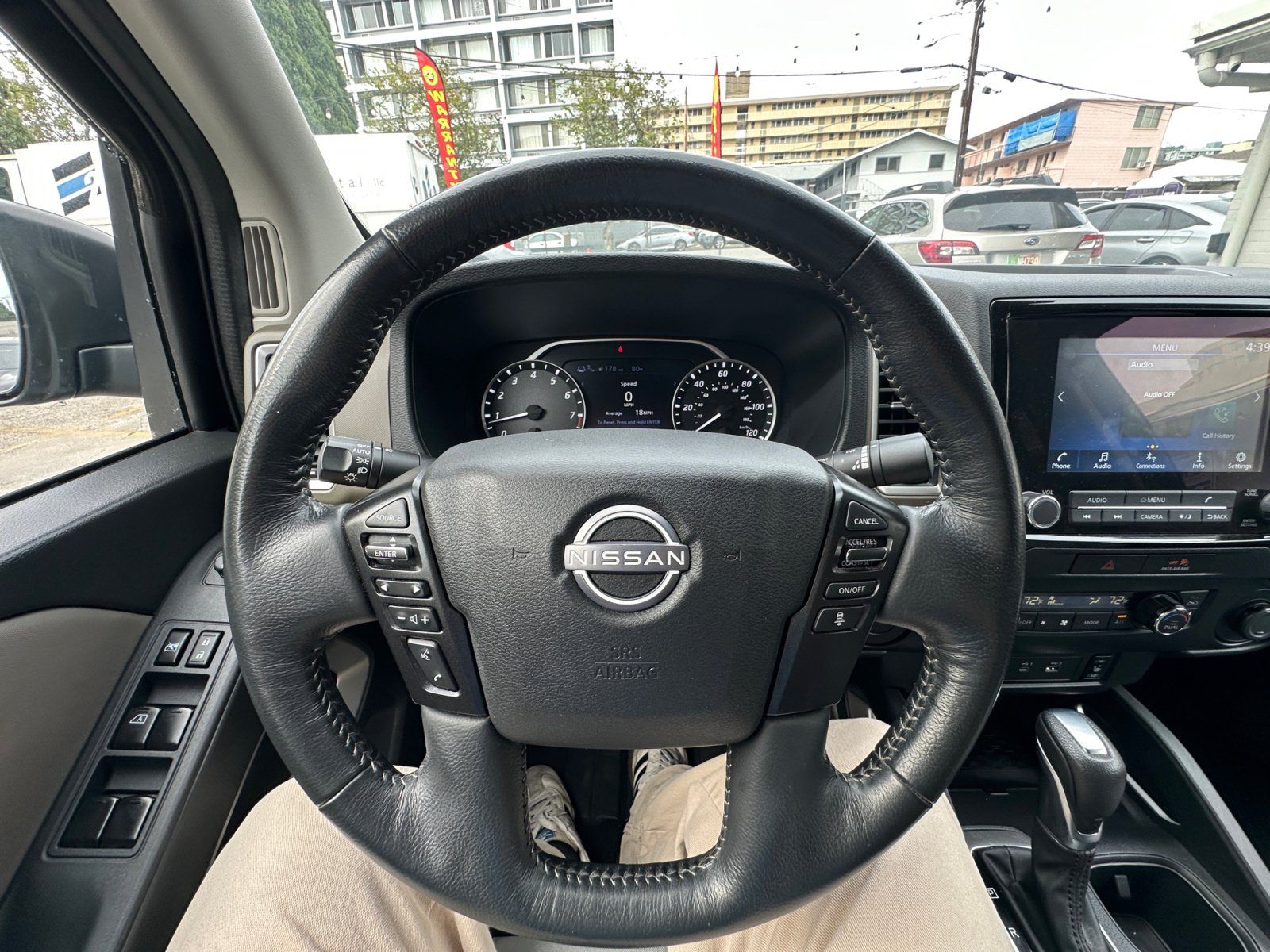 Used 2022 Nissan Frontier SV RWD image 9