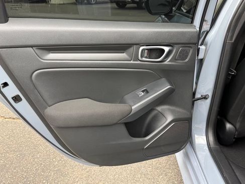 Used 2023 Honda Civic Sport image 23