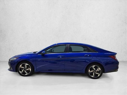 Used 2021 Hyundai Elantra Limited FWD image 9