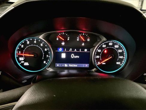 Used 2020 Chevrolet Equinox Premier image 22