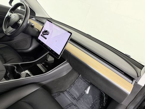 Used 2018 Tesla Model 3 Long Range RWD image 44