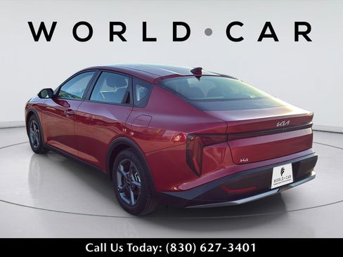 Certified 2025 Kia K4 FWD image 10