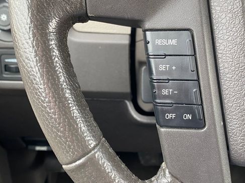 Used 2010 Ford F150 XLT image 24