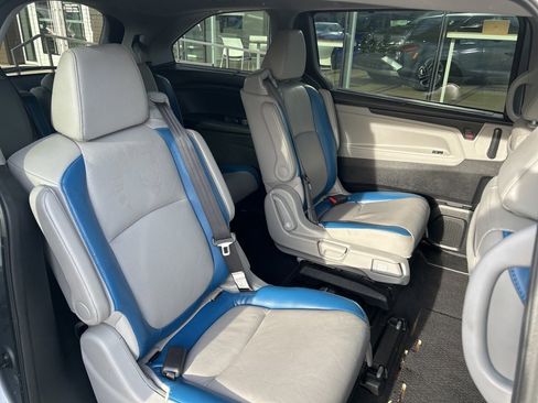 Used 2019 Honda Odyssey Touring image 12