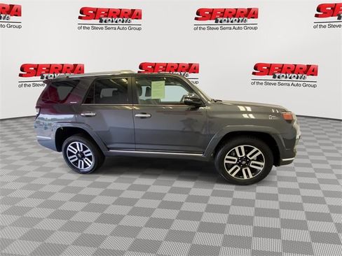 Used 2022 Toyota 4Runner Limited image 10