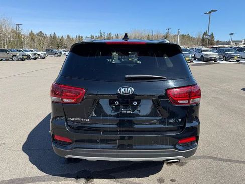 Used 2019 Kia Sorento EX AWD/4WD image 3