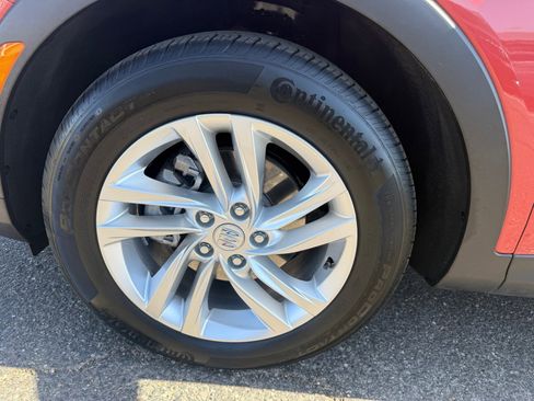 Certified 2024 Buick Envista Preferred w/ Advanced Safety Package FWD image 9