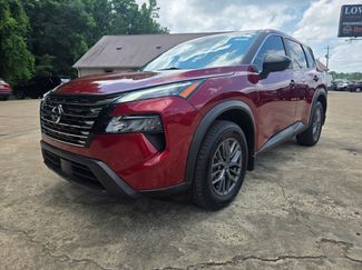Used 2024 Nissan Rogue S FWD video 1
