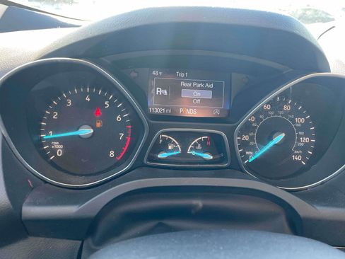 Used 2017 Ford Escape SE w/ Equipment Group 201A image 10