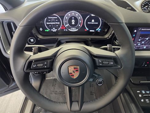 New 2026 Porsche Cayenne Coupe image 17
