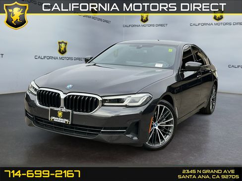 Used 2023 BMW 530e w/ Premium Package image 1