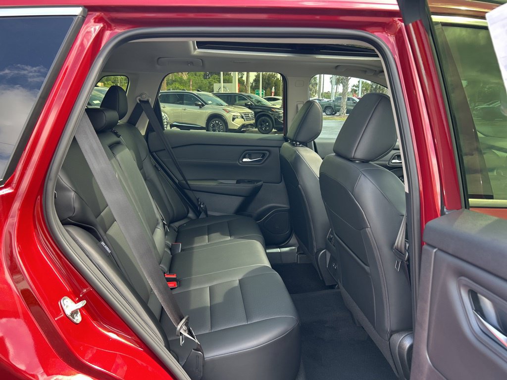 Used 2026 Nissan Rogue Dark Armor FWD image 45
