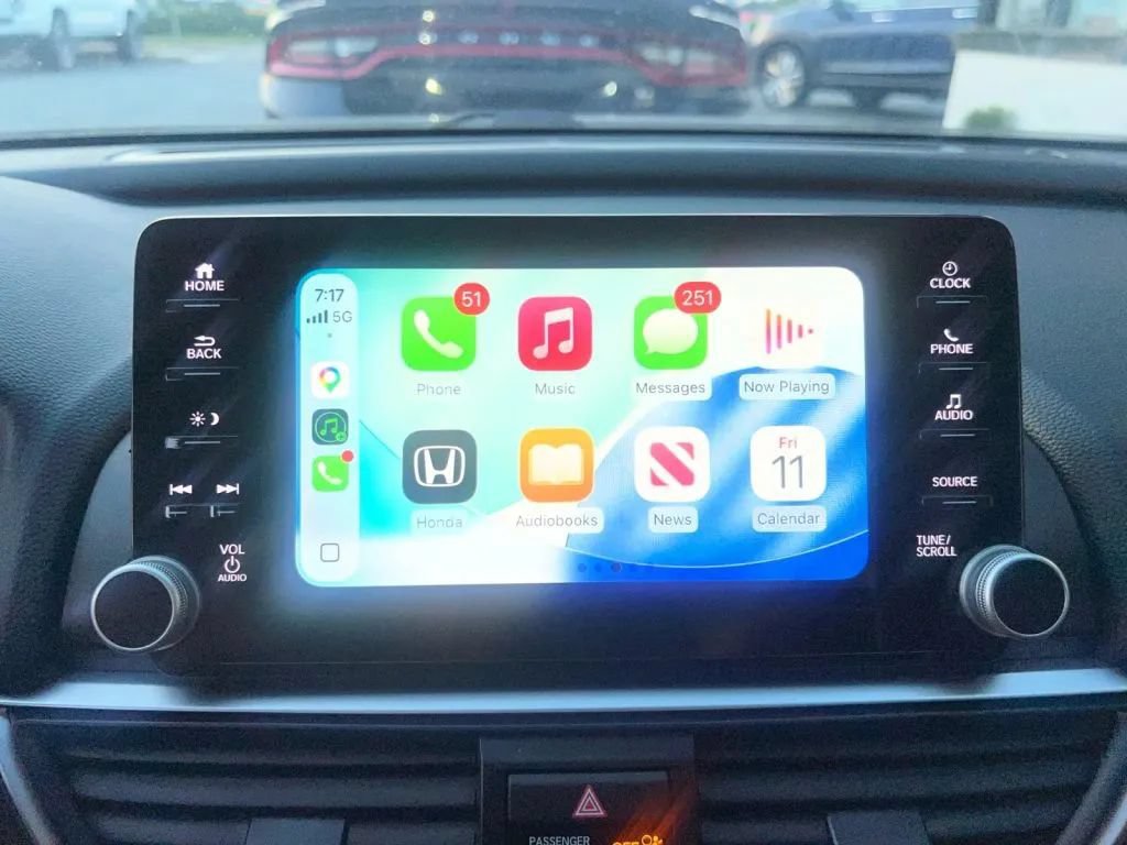 Used 2021 Honda Accord LX image 40