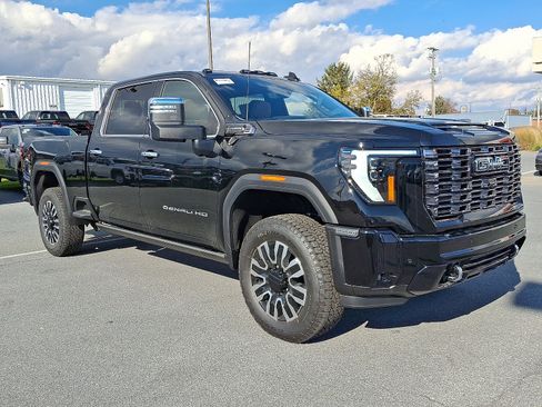New 2026 GMC Sierra 2500 Denali Ultimate AWD/4WD image 14