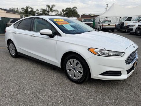 Used 2014 Ford Fusion S image 3
