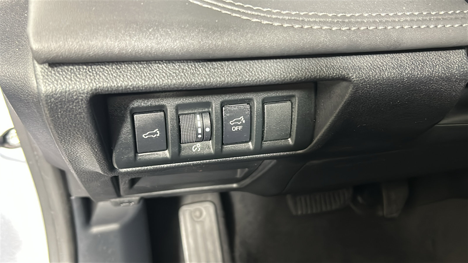 Used 2020 Subaru Outback Limited XT AWD/4WD image 24