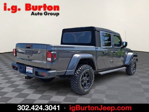 Used 2022 Jeep Gladiator Sport AWD/4WD image 6